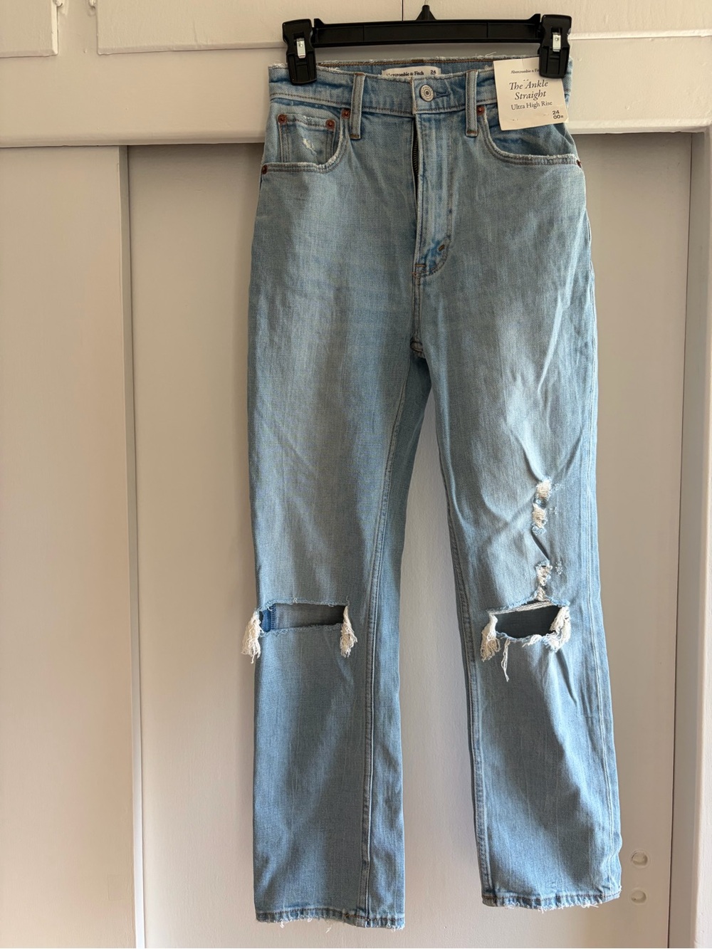Abercrombie And Fitch Women’s The 90S Straight Ultra High-Rise Jeans Size 00 NWT